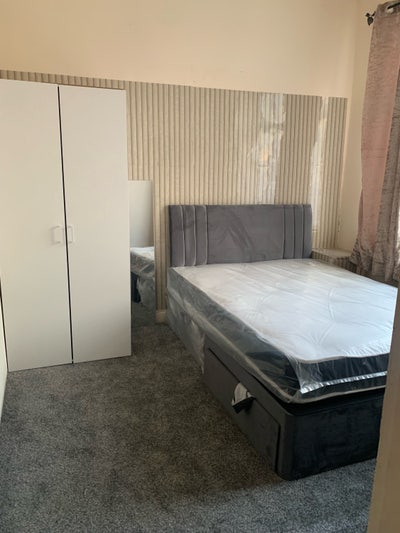Furnished Room available Main Photo