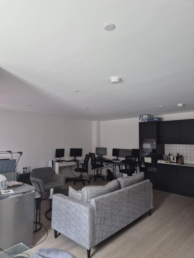 Double Room Available in Blackwall Main Photo