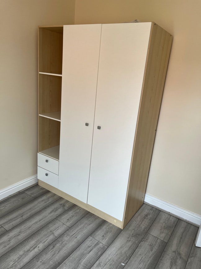 Single  room available from July  Main Photo
