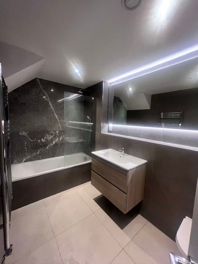 Great apartment 330 per week, large bedroom Main Photo