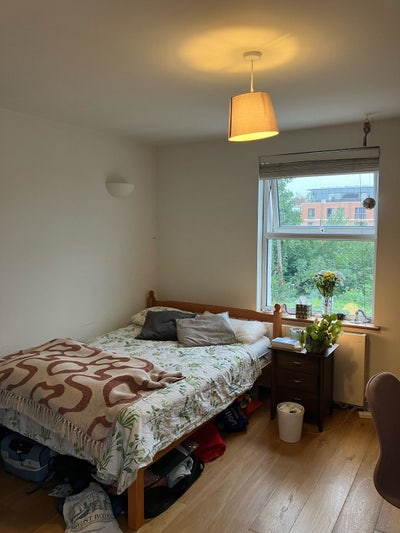 Double bedroom with ensuite  Main Photo