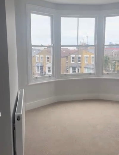 Spacious Double Room in Friendly Queer AFAB House Main Photo