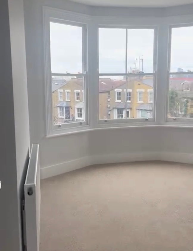 Spacious Double Room in Friendly Queer AFAB House Main Photo