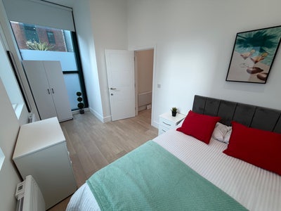 Lovely brand new rooms to rent Main Photo