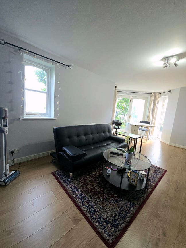 Single Room with Private Bathroom with View Main Photo