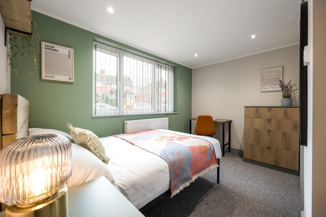 Ensuite Rooms Available 🏡 Pinnocks Way Main Photo