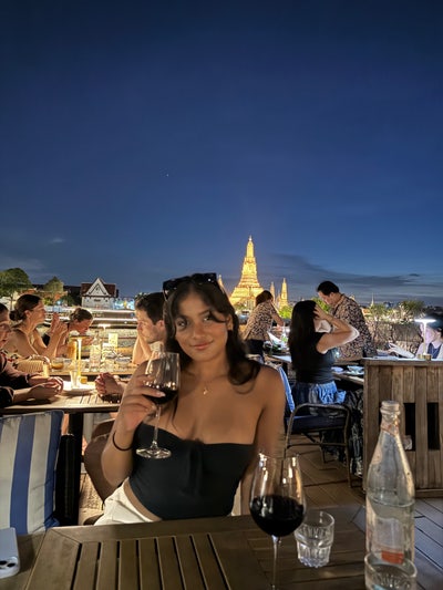 Varsha, 23yr old FY1 doctor looking for room Main Photo