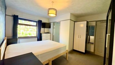 ☀️ Big Double Near Elisabeth Line & Sunny Garden Main Photo