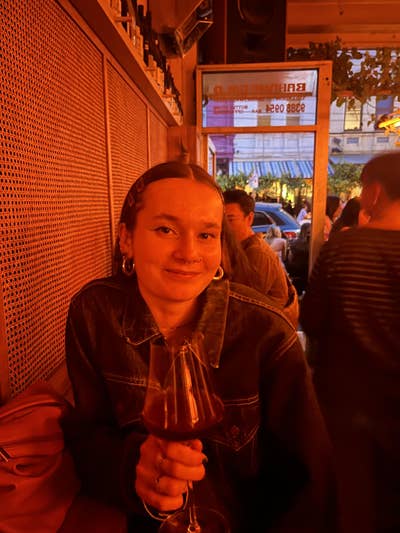 Looking for a room around QMU. Main Photo