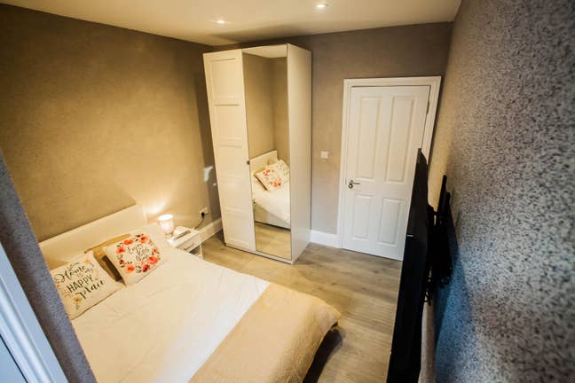Luxury Double Ensuite Room with garden  Main Photo