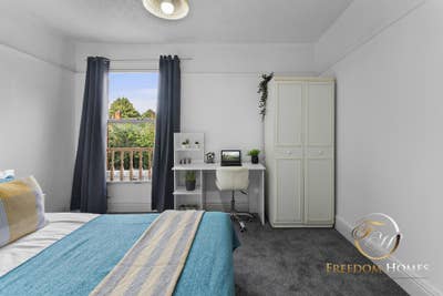 ⭐ Great Value House Share | Close to Hospital Main Photo