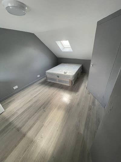 Studio Flat in London, Harrow HA37SY Main Photo
