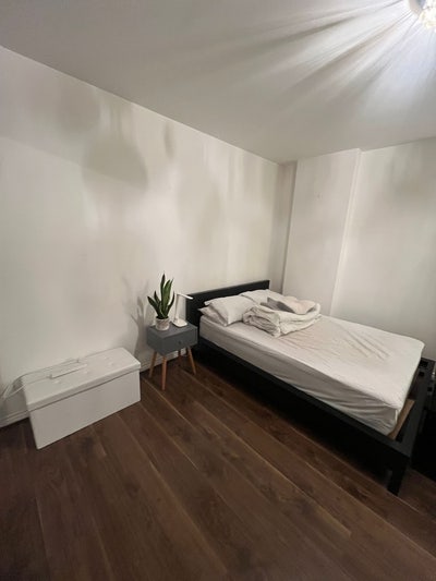Extra large double room available  Main Photo
