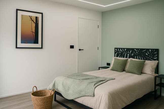 HMO room with en-suit  in a shared house  Main Photo
