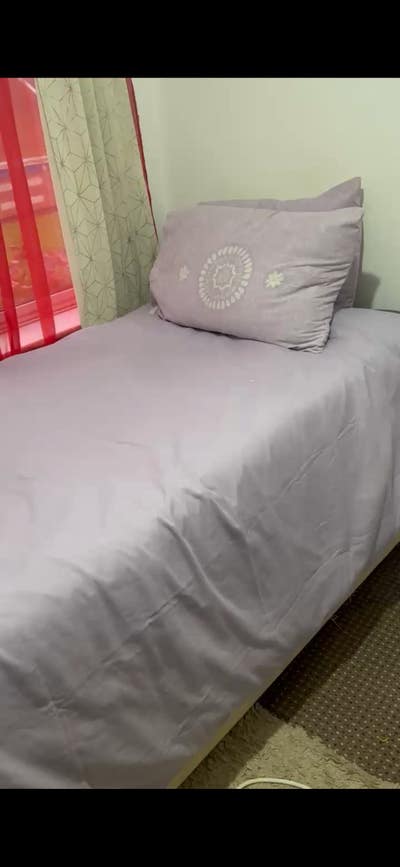 Single room in a house with 2 other ladies Main Photo