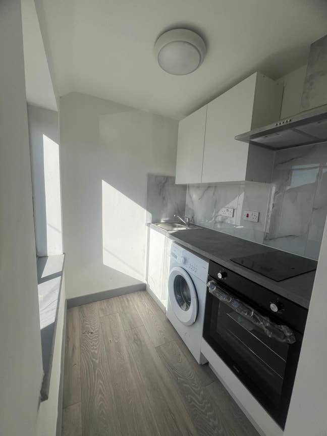 Studio  Flat  for  Rent  in London Harrow HA14XG Main Photo