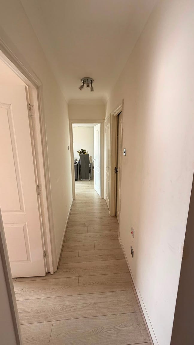 Furnished 1 bedroom available in a 2 bed apartment Main Photo