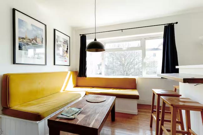 Beautiful Clifton Village Flat Main Photo
