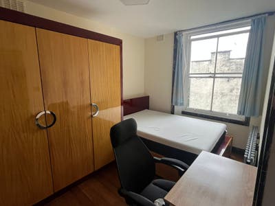 Ensuite Room in W9! Open Plan Kitchen! 3 Bed Flat Main Photo