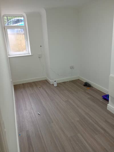 Room to rent  Main Photo
