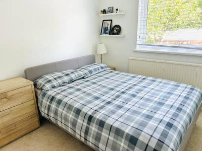 Double Room Available – Bills Included Main Photo