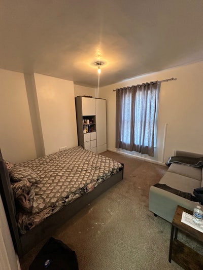 Room available  Main Photo