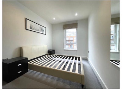 Double Room Available  Main Photo