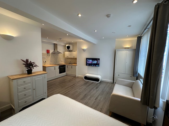 Studio in Central Bath Main Photo
