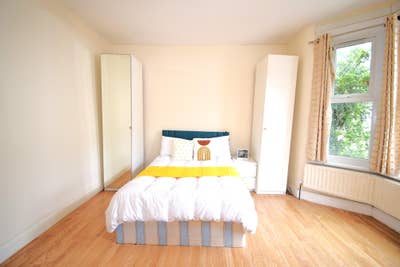 Massive double  – Great Location & Amenities! Main Photo