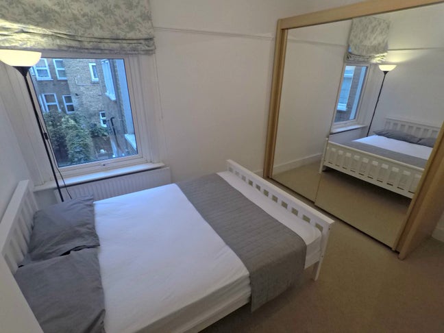 🌿 Large Room with Roof Terrace  Main Photo