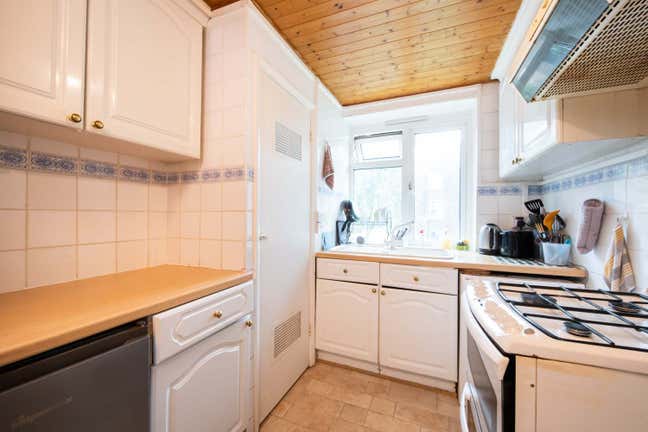 🌟 Large Room in Notting Hill  Main Photo