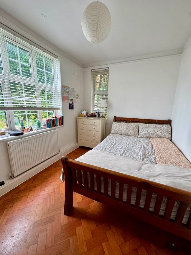 Wimbledon doubleroom in 3 bed girl flat ❤️ Main Photo
