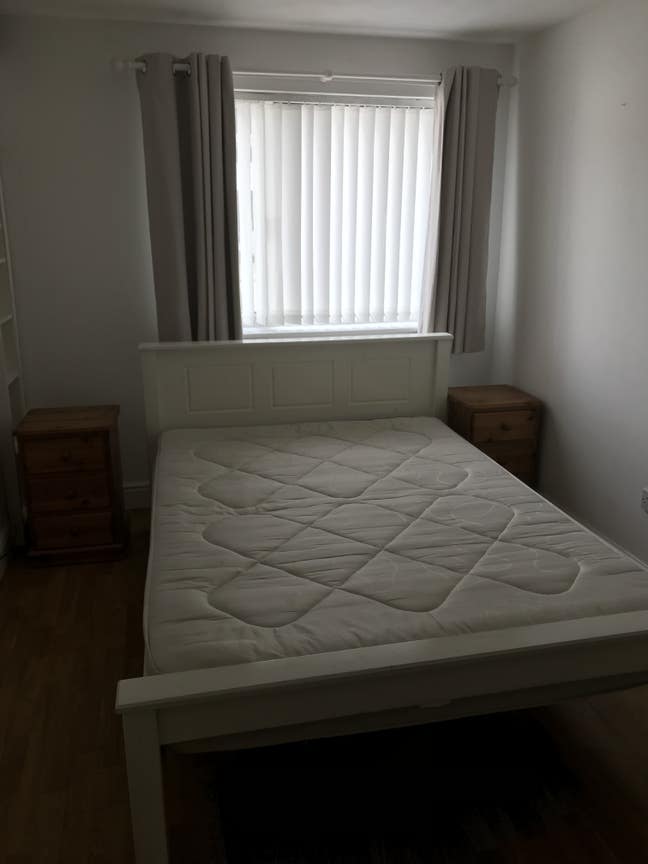 Bracknell Double Room Main Photo