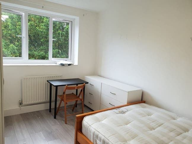 Amazing Double  Room in Putney Feels Like Home Main Photo