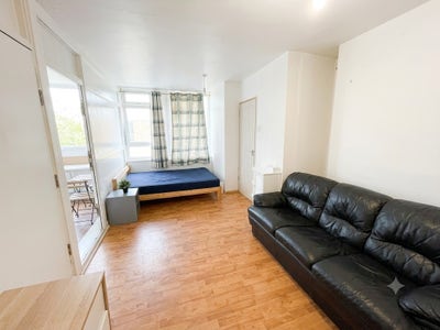 En-suite & DBL Room-Near Canary Wharf/Crosshrbr Main Photo