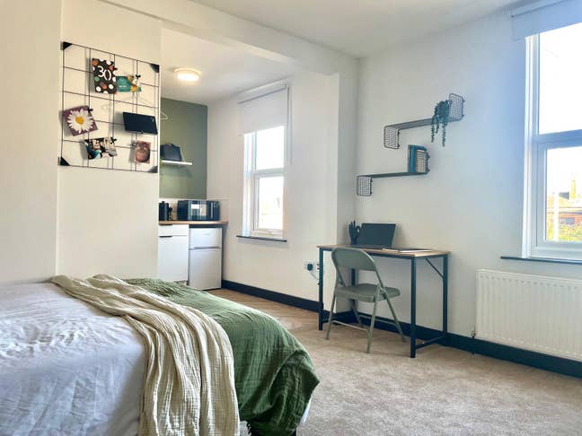 Studio Ensuite Rooms -Bills -Great Transport Links Main Photo