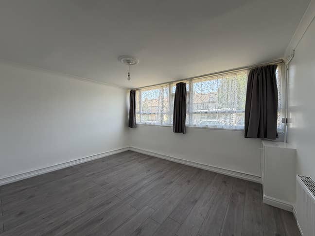 2-Bedroom Maisonette in EN3 | Available Now Main Photo