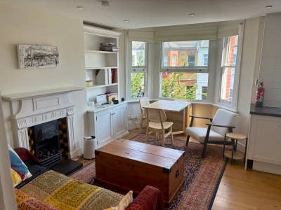 2 Double Rooms Available Near Oval Tube (Zone 2) Main Photo