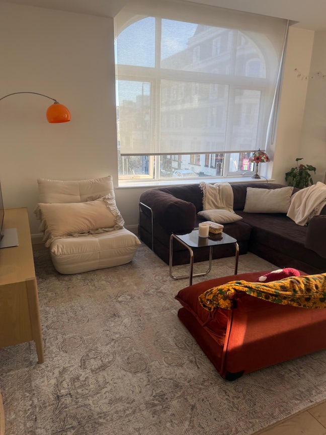 Summer room available asap in Putney🌞 Main Photo