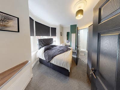 🏡 Furnished Room in a Convenient Eccles Location Main Photo