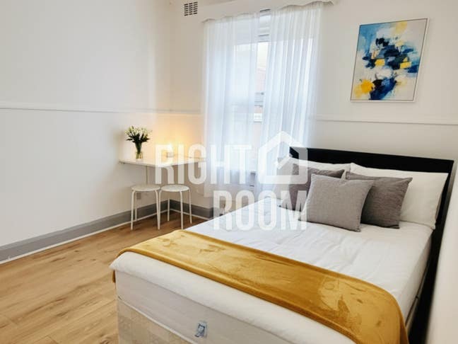 +Stunning 1 Bed Available in Kings Cross Bill Inc+ Main Photo