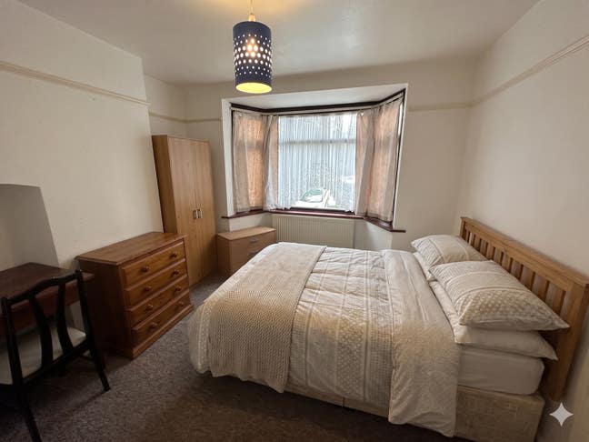 Double Room on Mowbray Road, CB1 (21MR1) Main Photo