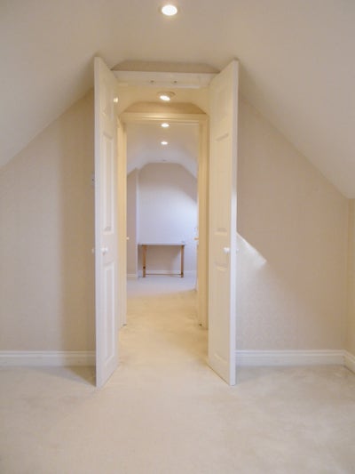 Quiet loft En-suite  1/2 mile leominster station Main Photo