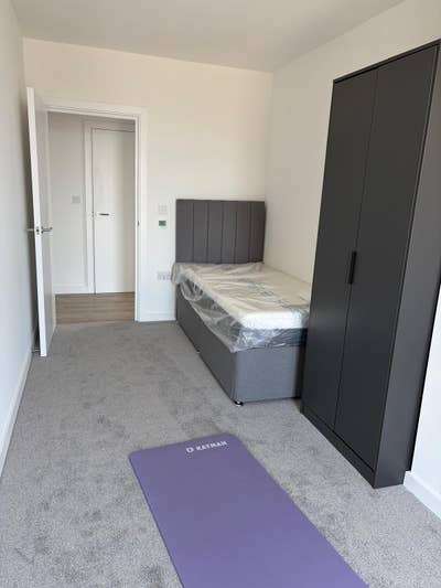 Spacious Double Room All-Female Main Photo