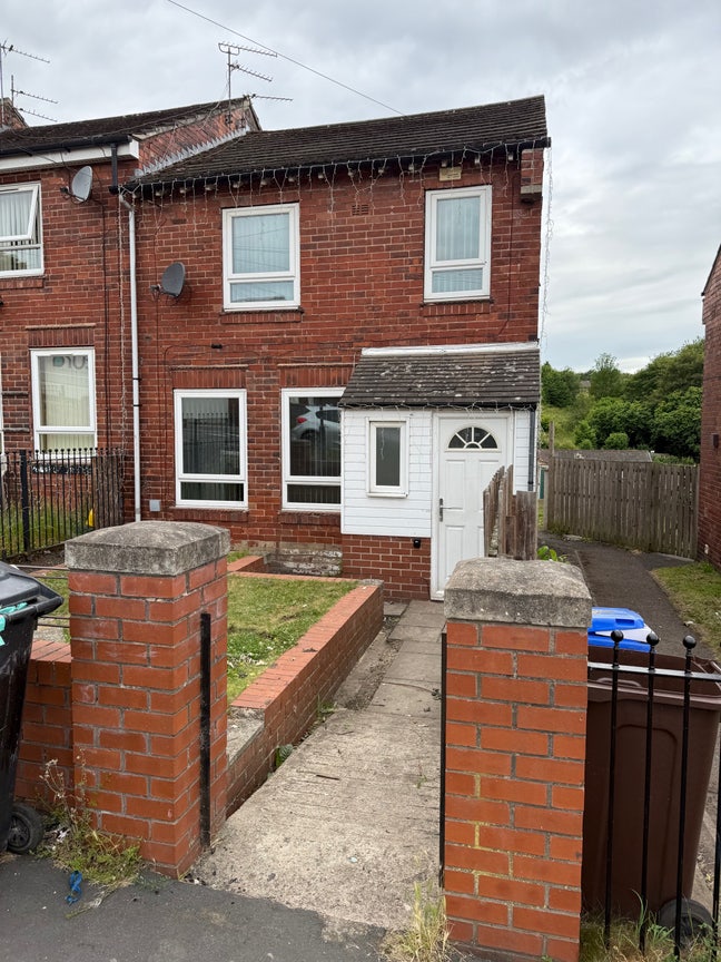 3 Bedrooms house near city centre  Main Photo