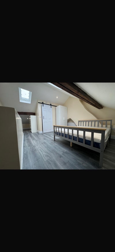 L5 Main Photo