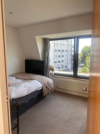 Wandsworth Town - Double Room  Main Photo