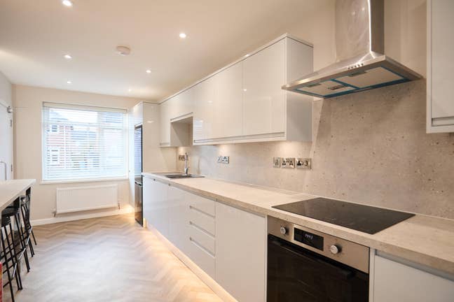 5 Bed Student Hmo - Searching for a Group of 5  Main Photo