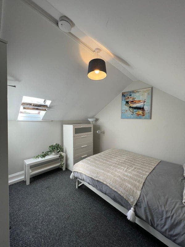 🦅 Double Room Available &pound;615🦅 Main Photo
