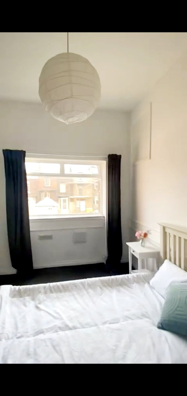 Room available Main Photo